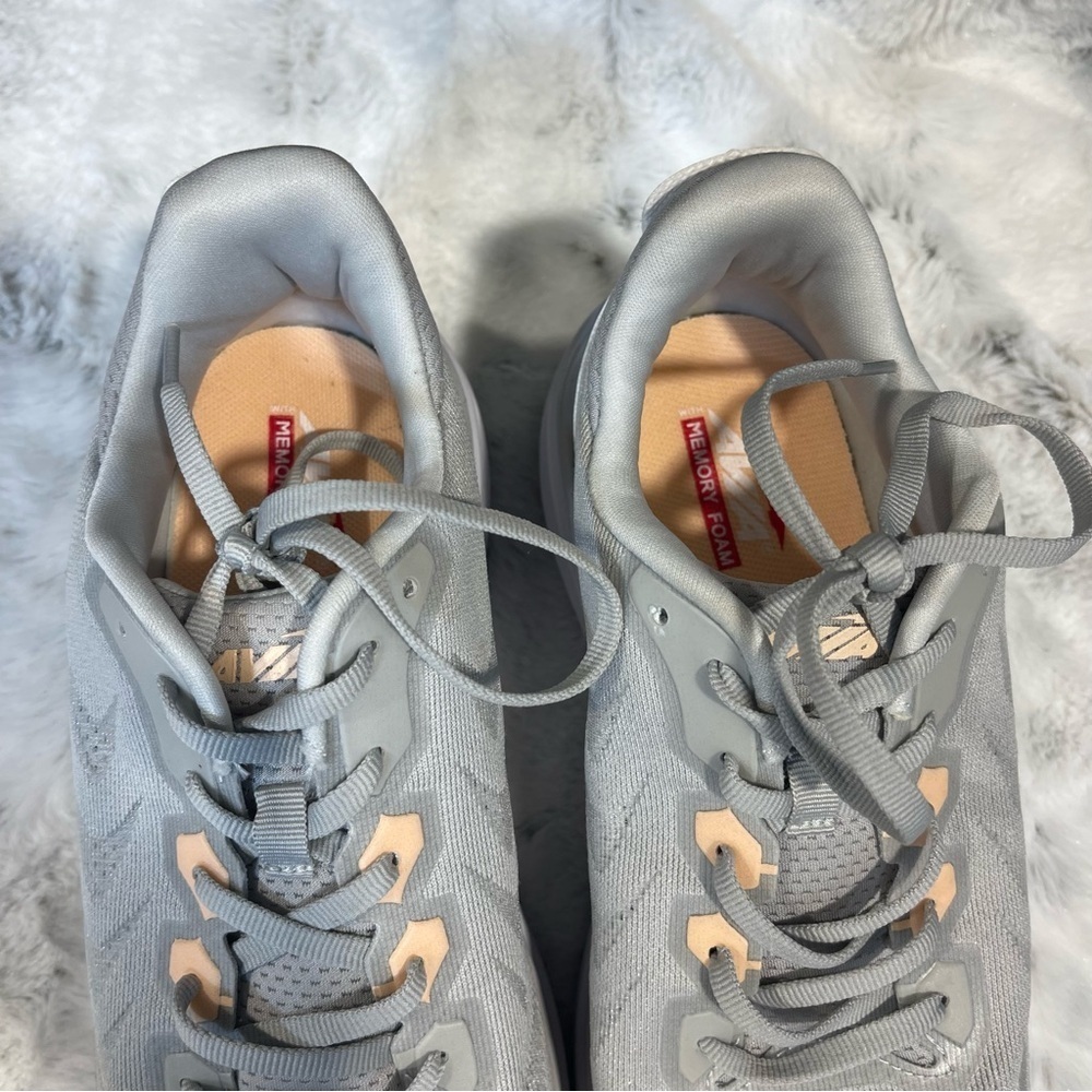 Avia Light Gray Women's Sneakers - Picture 4 of 7